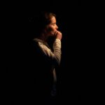 Claudia Gusmano Instagram - “Mozza” di e con Claudia Gusmano, Maggio 2022 Officina Pasolini, Roma. Foto di Umberto Poto - Meta Studio per Officina Pasolini #quellebraveragazze