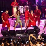 Claudia Leitte Instagram - Camarote Brahma, vocês botaram pra lenhar. Foi massa demais! Te amos ❤️🎡🎠🧸 #OCarnavaldaMinhaVida #ClaudiaLeitte #Destrava