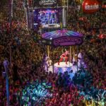 Claudia Leitte Instagram - Deixa eu te bagunçar no #CarnavalDaMinhaVida?! Tô indo ali fazer show, cheia desse “calor” no coração!!!! 🧸🎡🎠😍