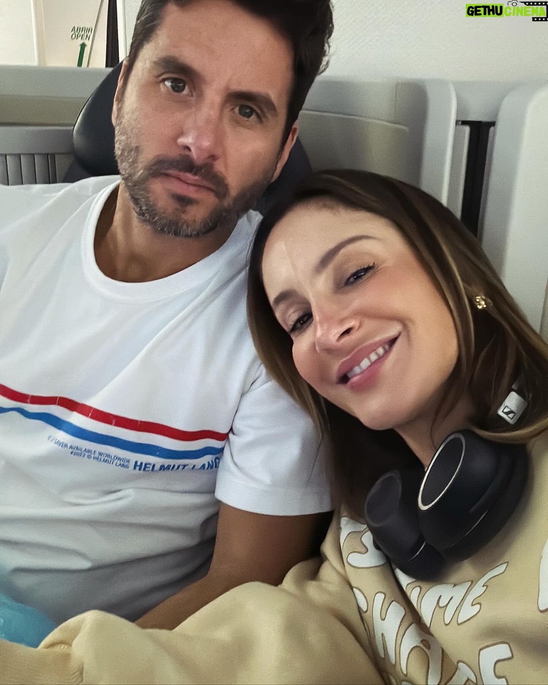 Claudia Leitte Instagram - 2 #Calabresos e @danicalabresa 🙃