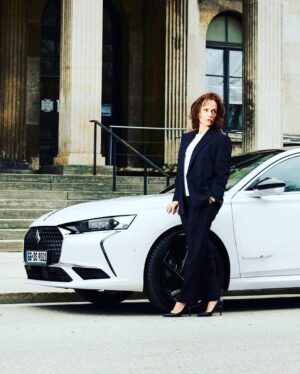 Claudia Michelsen Instagram - Merci @ds.de für die langjährige Unterstützung und Zusammenarbeit✨ #markenbotschafterin #werbung @andre.kirsch_photography @susie.hartmann