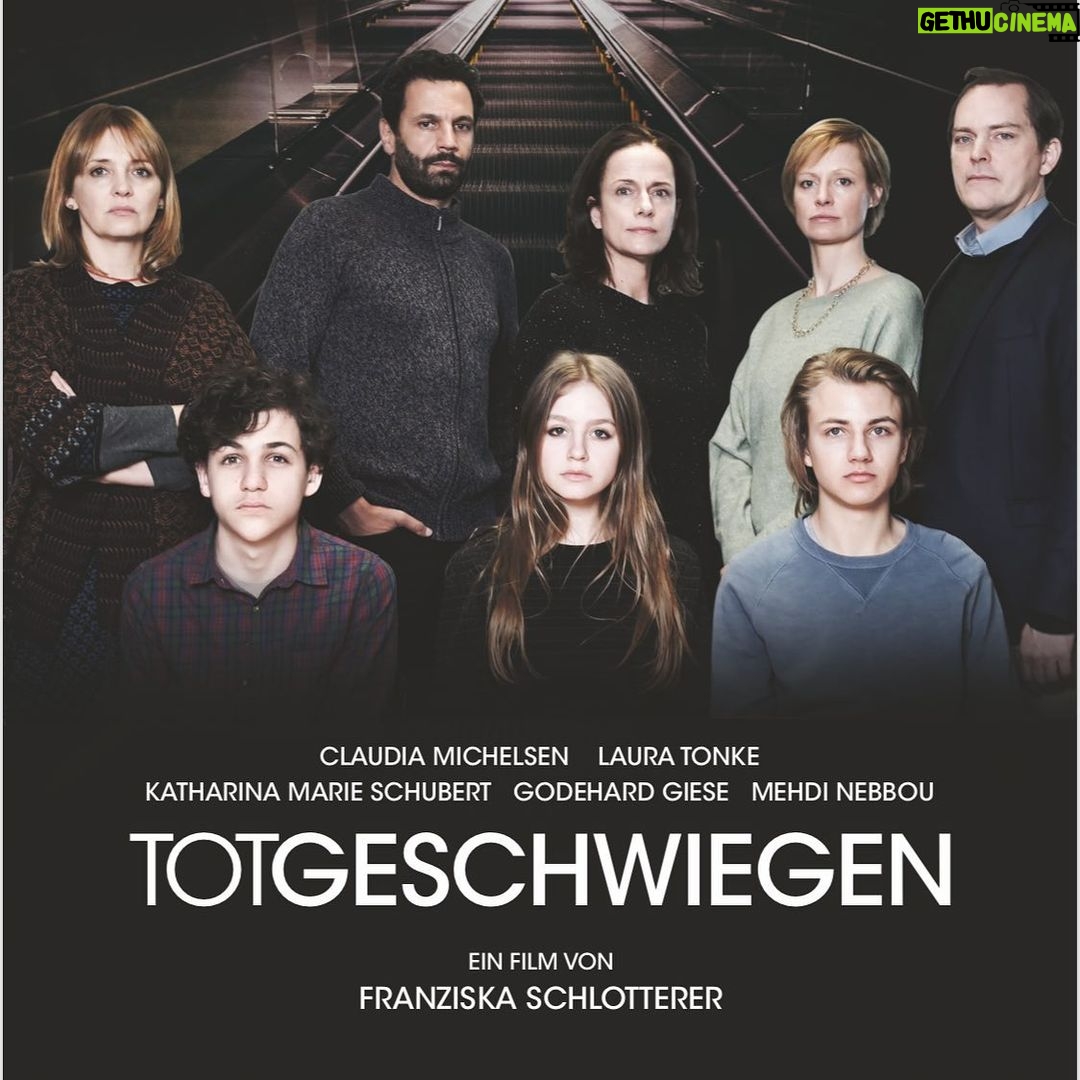 Claudia Michelsen Instagram - ✨✨✨Schaut mal wer Lust hat 4.7. filmfest münchen @lauratonke @katharinamarieschubert @flowthie @leniusjung @paranoiagodard @david_ali_rashed_ #mehdinebbou #franziskaschlotterer @ZDF