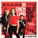 Claudia Michelsen Instagram - @in.einem.land.film ………….bald im Kino… 💫 ab 6. OKTOBER …ES LOHNT SICH 🌈 @aelrungoette #benedictneuenfels @silke_buhr @tanja___ziegler @tanja___ziegler @gretchenfilm @studiobabelsberg @marleneburow @sabintambrea @david.schuetter @siratopic @joerdis_triebel #berndhölscher@peter_schneider_schauspieler @claudiamichelsen uvvvm❤️ c/o by @peterhartwigfoto