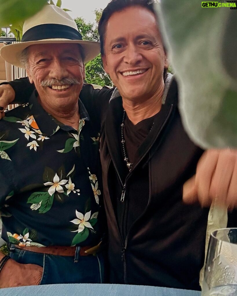 Clifton Collins Jr. Instagram - Sometimes one forgets to take creative work breaks, never know who’s hiding in them bushes ! Big thanks to caa @kevinhuvane @tracybrennan & family for getting me out of the house for a positive recharge ! @edward_olmos1947 @andygarcia @christophervuckermann grateful for the many messages , life lessons shared this eve, sometimes one just needs to be open to hearing, listening & feeling … 🙏