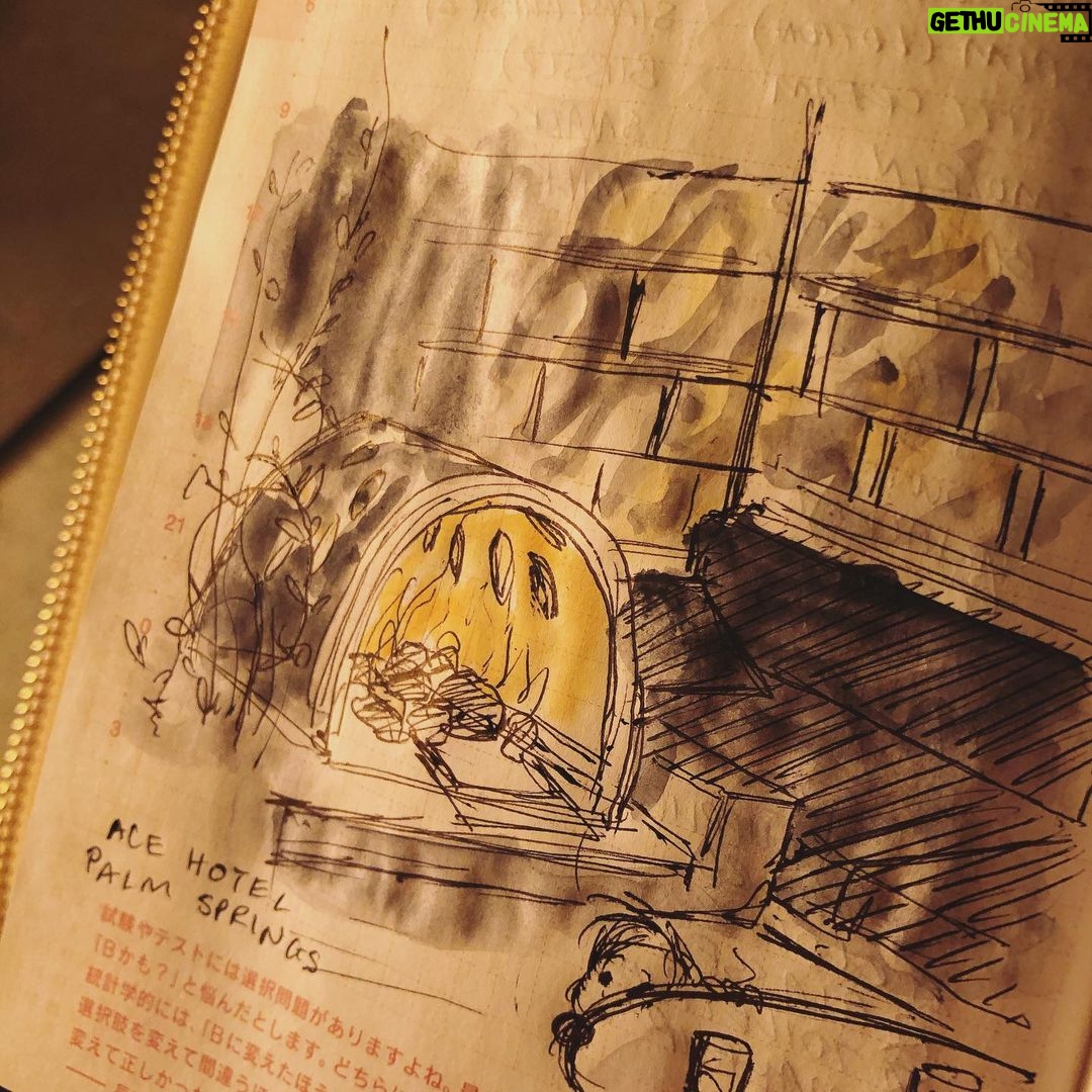 Clio Chiang Instagram - It’s 8pm and I have no light cuz baby’s asleep. 😴 #watercolor #ink #hobonichi #dalenchallenge