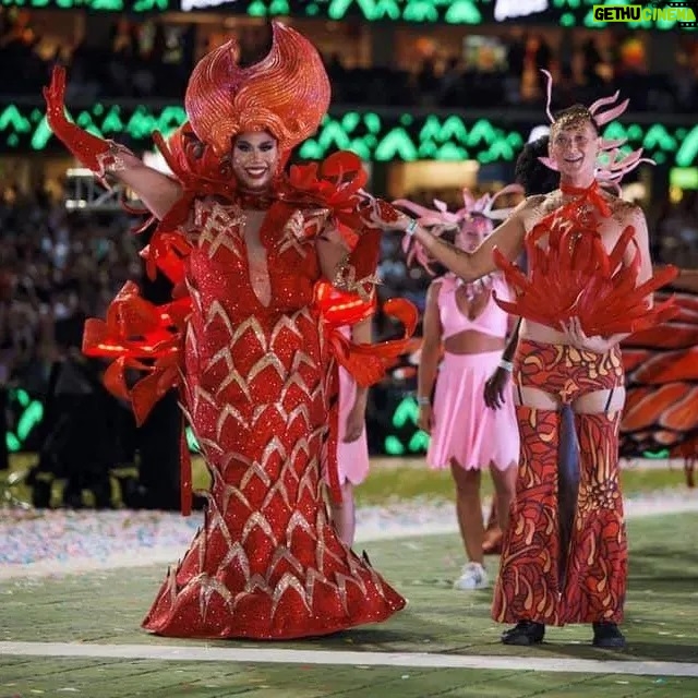 Coco Jumbo Instagram - Throw back to the Mardi Gras community show this year with my Protea family!!! 🌹❤️ 👗 @leah_lelash 💁🏽‍♀️ @philmahswerqshop Sydney Cricket Ground (SCG)