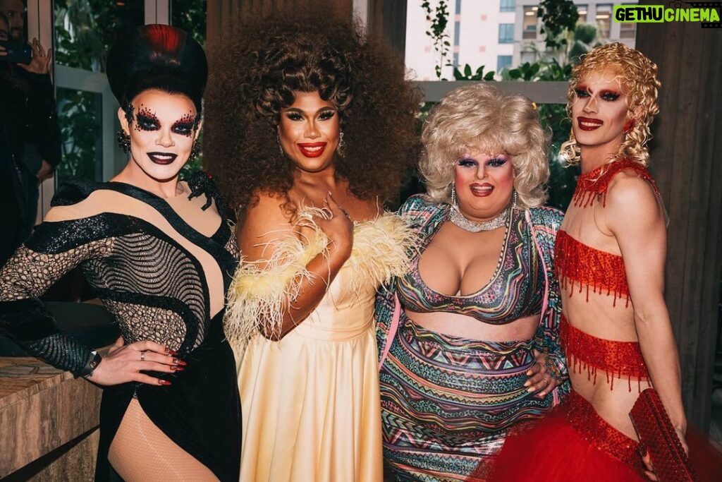 Coco Jumbo Instagram - 🏁 Rupauls Drag Race Down Under Finale Party with the girls!!! 💛 Ivy Penthouse