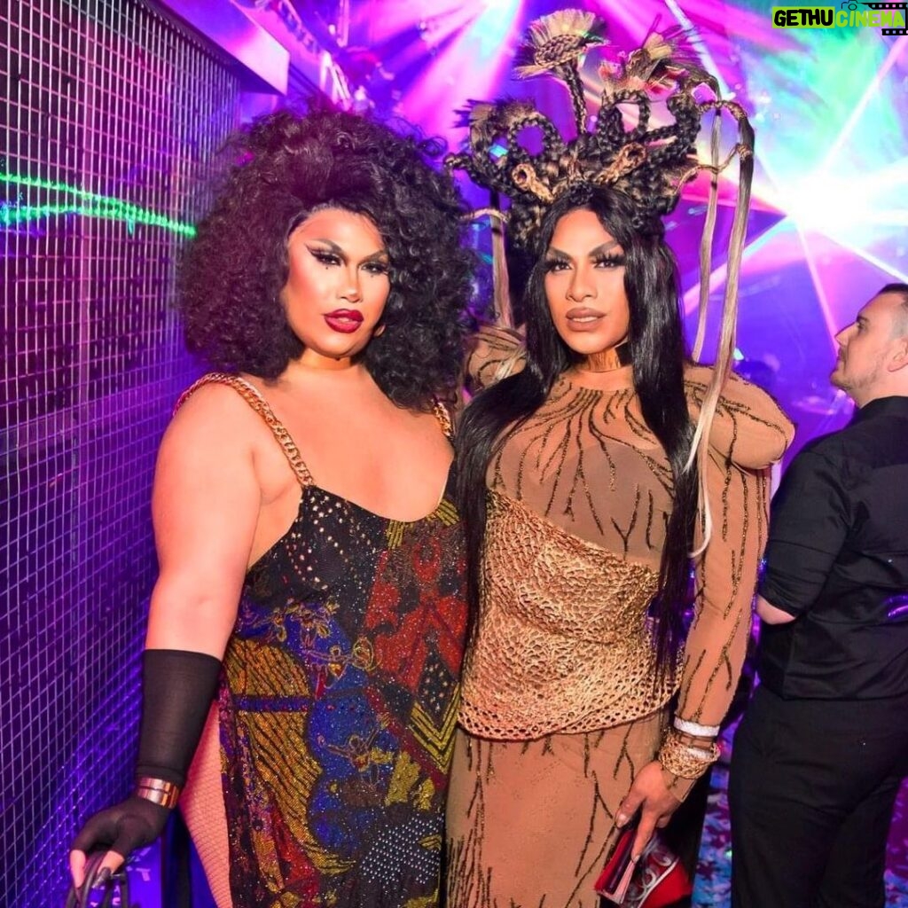 Coco Jumbo Instagram - My Sister from another island @kweenkongofficial and I at the Drag Race Down Under Season 2 Finale Premiere!! 💜💜💜