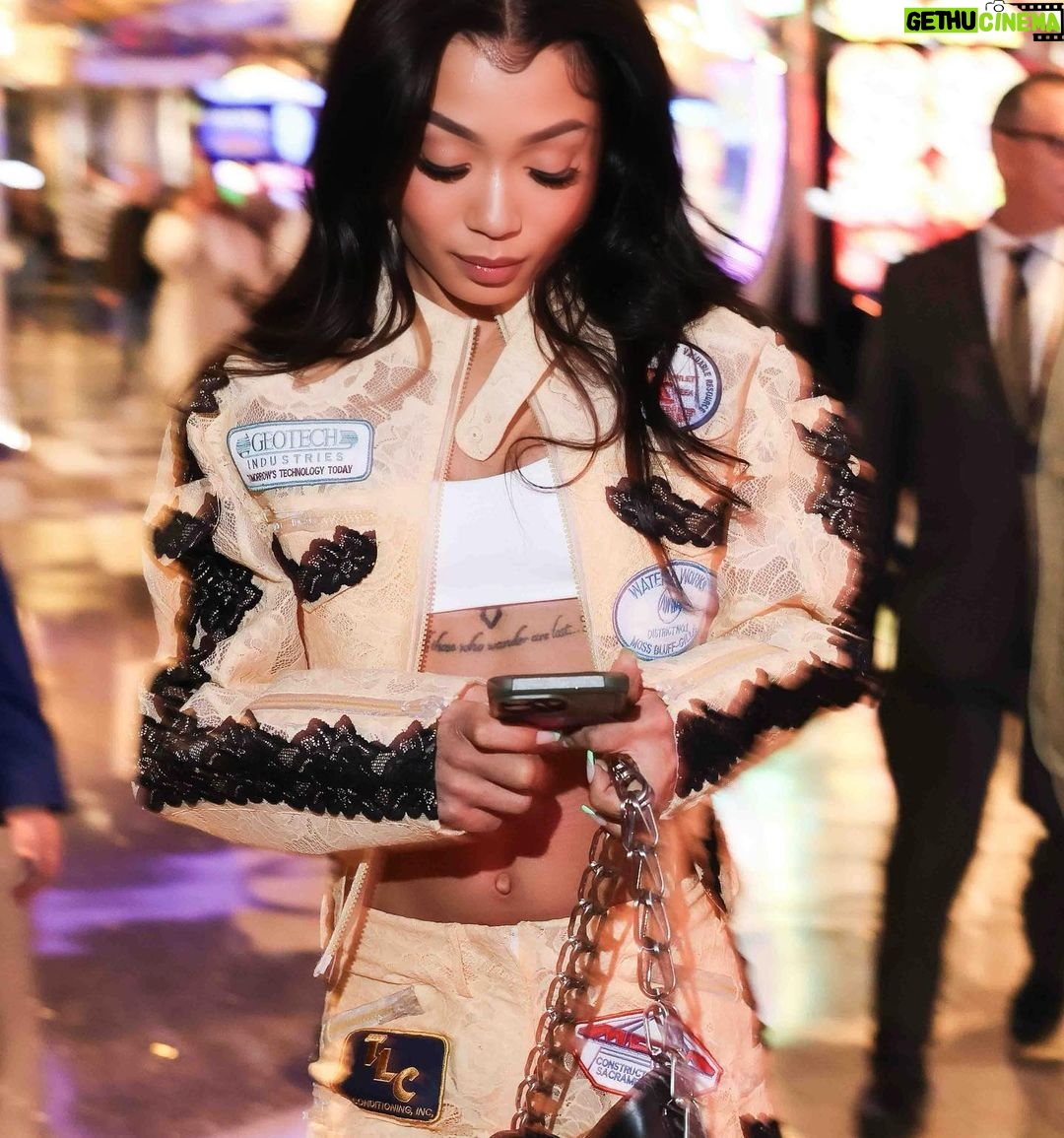 Coi Leray Instagram - I say whatever I want, I do whatever I want , counting that money for fun 😝😝😝😝 Las Vegas, Nevada