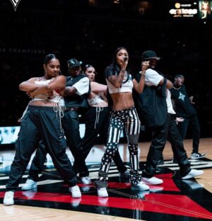Coi Leray Instagram - Thank you @wnba for having me 🌹and congratulations ladies 🏆🏆🏆🏆🏆🏆🏆🏆🏆🏆🏆 @lvaces 🎉🎉🎉🎉🎉🎉🎉 I love my jersey 😍😍😍😍😍😍😍😍😍

MUA: @nikko.anthony 
Hair: @hair__poet