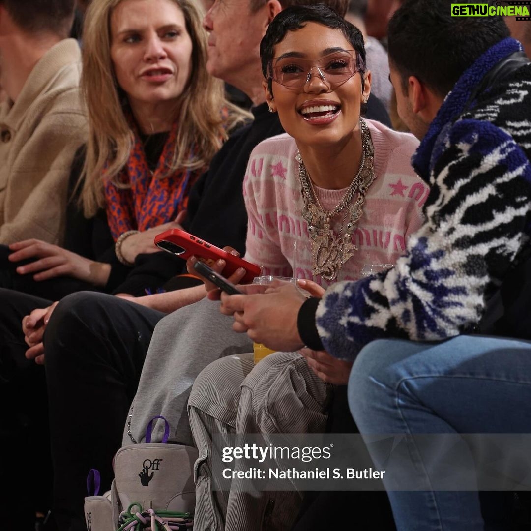 Coi Leray Instagram - Knicks Vs The Wizards but I won . 😎😍🩷✨🆑🥰 Manhattan, New York