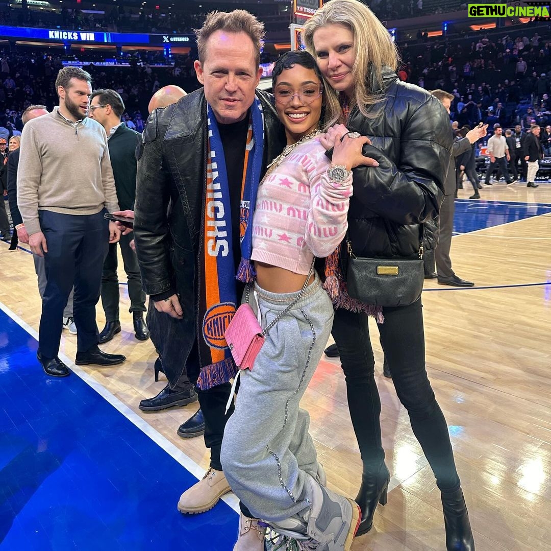 Coi Leray Instagram - Knicks Vs The Wizards but I won . 😎😍🩷✨🆑🥰 Manhattan, New York