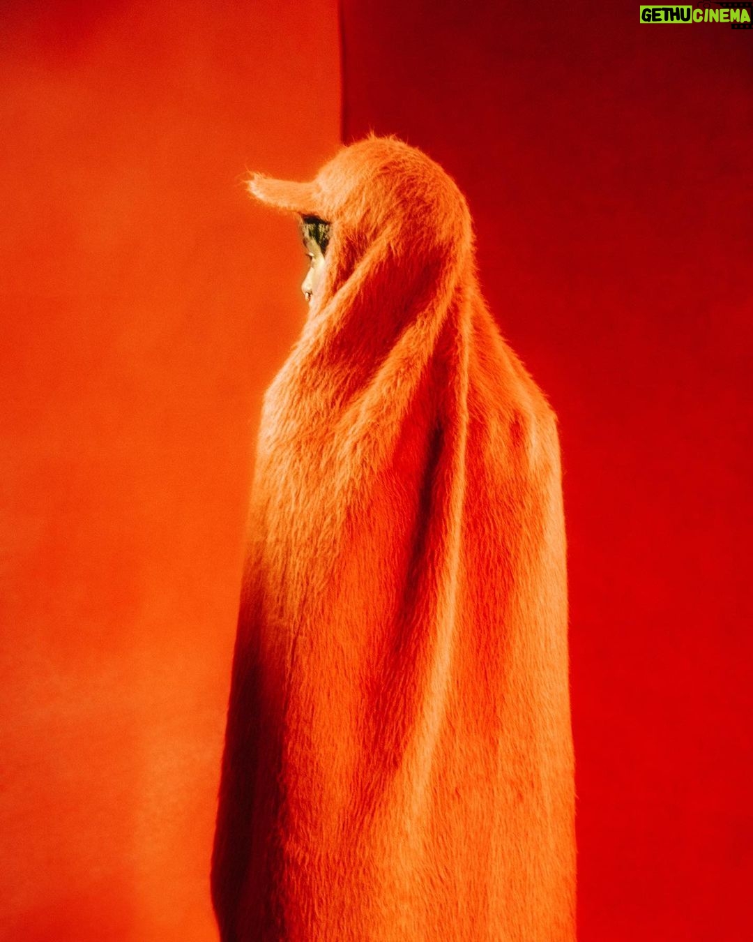 Cole Sprouse Instagram - Wildfire camo with tactical flame brim, @tamiwilliamsofficial blending into the blood moon for @elleusa September 2022 Fashion: @ariannephillips Hair: @ryannyc MUA: @lotstar Light/assist: @zack_forsyth