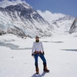 Colin O'Brady Instagram - When setting audacious goals it’s common to get caught in the “what if?” fear loop and fail to start. Keep it simple. Set a goal. Take your first steps. Make it to the next waypoint. #BePossible #everest #lhotse #whatsyoureverest #goalsetter #newyeargoals