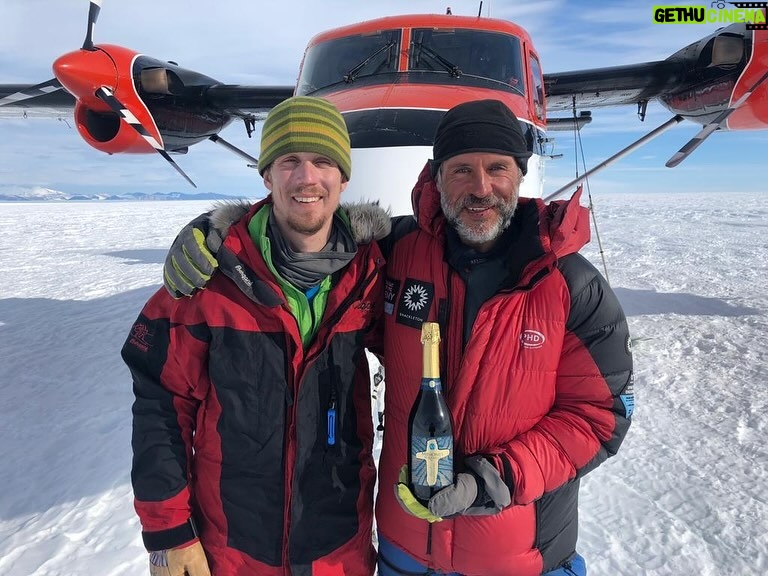 Colin O'Brady - 1.4K Likes - Look who I found in Punta Arenas, Chile on my way home from Antarctica!!
Polar legend, even greater human: @louisrudd
Captain Lou Rudd is headed down to Antarctica to guide a trip and we both happened to be passing through Punta yesterday.
I can’t believe it’s been 5 years since the two of use were down here going to battle on our solo expeditions. (See pic 2)
Despite the intensity of our “race” I’ve always had the upmost respect for Lou and we’ll forever been bonded by our experience in 2018.
I always enjoy catching up with Captain Lou and hearing about all of the amazing adventures he’s up to with @shackletonofficial
I look forward to the next time our paths cross, Lou.