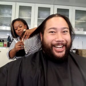 Cooper Andrews Instagram - Game face, GAME FACE!!! @iamtiffony six years in your chair and I don't think there was a single day that we DIDN'T have a laughing fit.  Thank you for making sure Jerry's hair didn't end up looking like Friar Tuck (I legit suggested this and she said, "Are you SURE?") 🤣🤣🤣🤣🤣

#FlyingHairDontCare
#TheWalkingDead