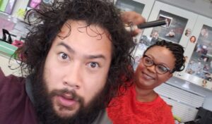 Cooper Andrews Instagram - Game face, GAME FACE!!! @iamtiffony six years in your chair and I don't think there was a single day that we DIDN'T have a laughing fit.  Thank you for making sure Jerry's hair didn't end up looking like Friar Tuck (I legit suggested this and she said, "Are you SURE?") 🤣🤣🤣🤣🤣

#FlyingHairDontCare
#TheWalkingDead