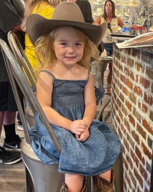 Cord McCoy Instagram - Tulsa Rae McCoy
Lookin good at the @besthatstore 
Sharp as an @americanhatco 👍🏻
@dantxhatman #Styling