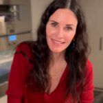 Courteney Cox Instagram - Happy holidays!! I messed up! Put the frosting on after! 3 cups all-purpose flour 3/4 cup dark brown sugar, packed 3/4 teaspoon baking soda 1 Tablespoon ground cinnamon 1 Tablespoon ground ginger 1/2 teaspoon ground cloves 1/2 teaspoon salt 12 Tablespoons butter, room temperature, cut into 12 pieces 3/4 cup molasses (dark molasses) 2 Tablespoons milk Instructions • Add flour, brown sugar, baking soda, cinnamon, ginger, cloves and salt to a mixing bowl and mix.  • Add the butter pieces and use a pastry blender to cut the butter in until the mixture resembles fine meal.  • With a mixer running on low speed gradually add the molasses and milk and mix until combined, about 30 seconds.  • Divide the dough in half, forming each into a ball. Wrap each in plastic wrap and refrigerate for 2 hours or overnight, or place in the freezer for about 20 minutes, until firm, if you’re in a hurry.  • Preheat the oven to 350 degrees. Line 2 baking sheets with parchment paper.  • Remove one dough sheet from the fridge/freezer and place on the counter. Roll out the dough (use a little flour on your rolling pin if needed), until it’s about ½ inch thick. Cut gingerbread men and place them on prepared baking sheets.  • Refrigerate the gingerbread men for 5 minutes • Bake the cookies until set in the centers and the dough barely retains and imprint when touched very gently with fingertip, 8 to 11 minutes (depending on the size of your cookie cutter). Do not overbake!!  • Remove the cookies to a wire rack. Allow to cool to room temperature before frosting!