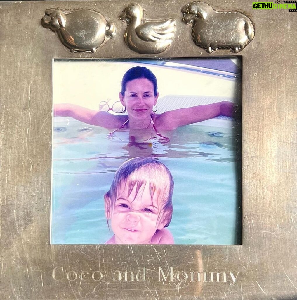 Courteney Cox Instagram - I love being mom to this little mermaid and I miss you moma ♥️ Happy Mother’s Day!