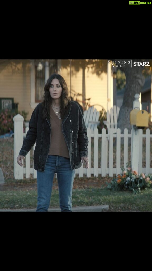 Courteney Cox Instagram - I’m so excited for season 2 of @shiningvalestarz! I love this show and everyone involved
