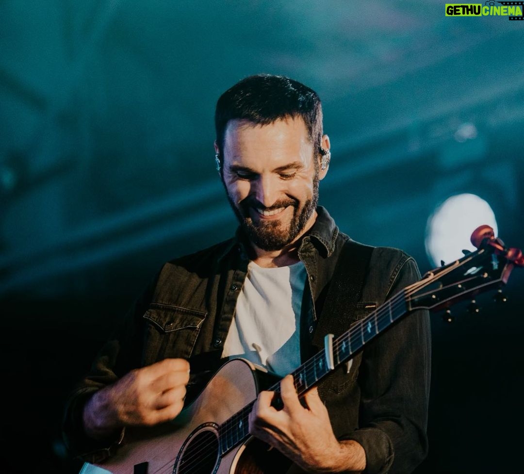 Courteney Cox Instagram - Happy birthday to my multitalented Johnny! He may be getting older (kinda) but watching him play never does. I love you J. @snowpatrol @teddysphotos The good photos by @bradleyquinnphotos #latitudefestival