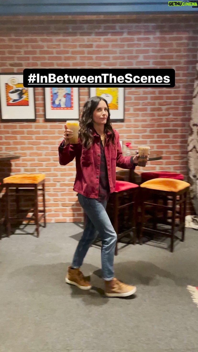 Courteney Cox Instagram - When I’m not acting… #inbetweenthescenes #friends