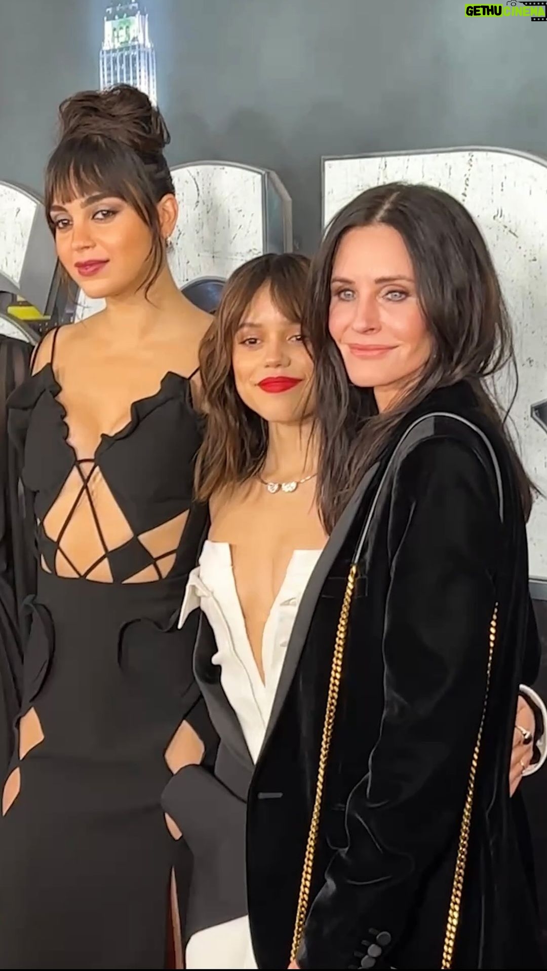 Courteney Cox Instagram - Scream premiere