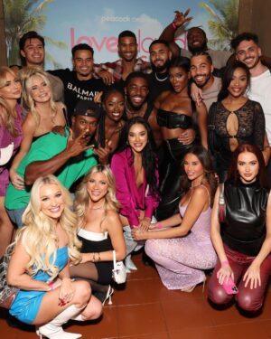 Courtney Boerner Instagram - All is fair in love and games💜 @loveislandusa @peacock