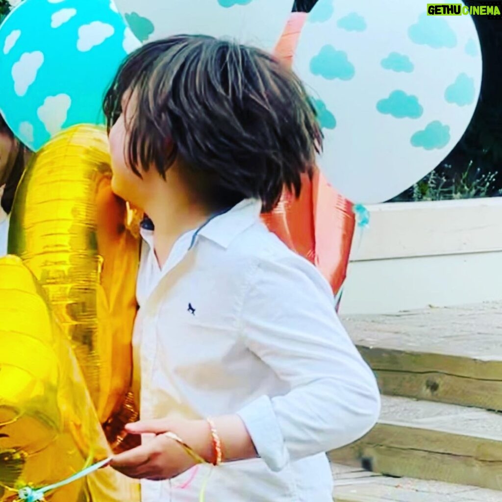 Courtney Ford Instagram - Leo turned 9 this week🧡 Pandemic birthday #2, but so much better than the last. So incredibly grateful for our vaxxed Vancouver pod. If you need me, I’ll be over here having a lot of feelings.