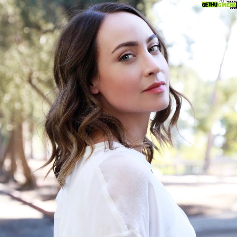 Courtney Ford Instagram - Makeup by @marinaproctor ❤️ Hair by @sarahdbeauty ✨