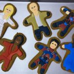 Courtney Ford Instagram - Just a little bts w/ @tseky and cookie @mattryanreal 👀 #Legends100 #LegendsAsCookies Edit: I did not make the cookies! They were made by @tawnyblytheprops! 👏🏼👏🏼👏🏼👏🏼👏🏼