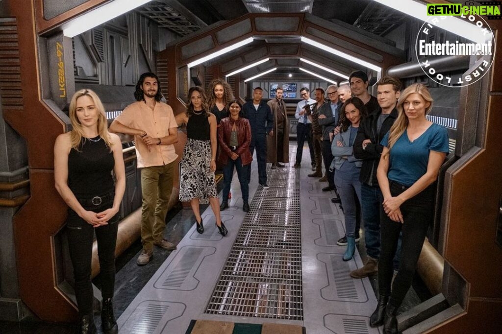Courtney Ford Instagram - It’s a time-jumping dysfunctional family reunion! Catch the 100th episode of #legendsoftomorrow this Wednesday 8/7c on @thecw 🥳
