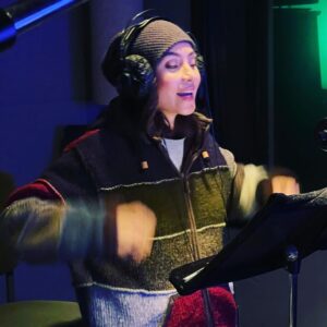 Courtney Ford Instagram - Happy Friday🥳