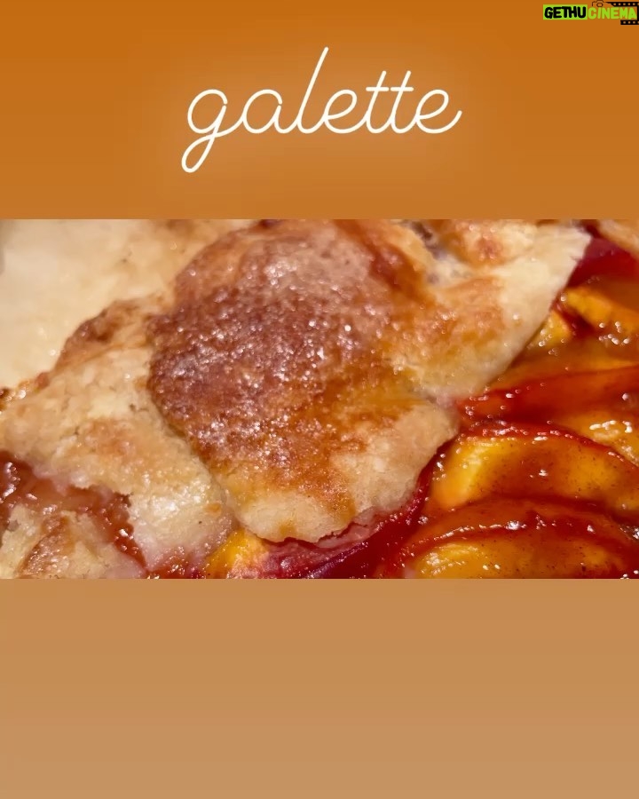 Courtney Ford Instagram - Taking a breath. Put me next to a 2lb bag of nectarines on a rainy day, and what do you get? Gluten free cardamom spiced nectarine galette. Yes.👩🏻‍🍳