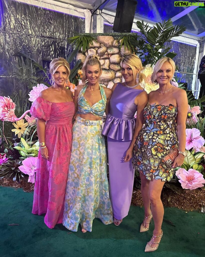 Courtney Hansen Instagram - Spectacular night celebrating the @naples_zoo & animal hospital. Amazing job @thejewelrydiaries, @ninavana, @jayhartington & everyone involved. Was such a lovely event for an iconic landmark & source of fun & education in our community. 🦩