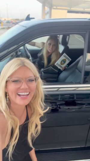 Courtney Hansen Instagram - Hottest chauffeur 🔥