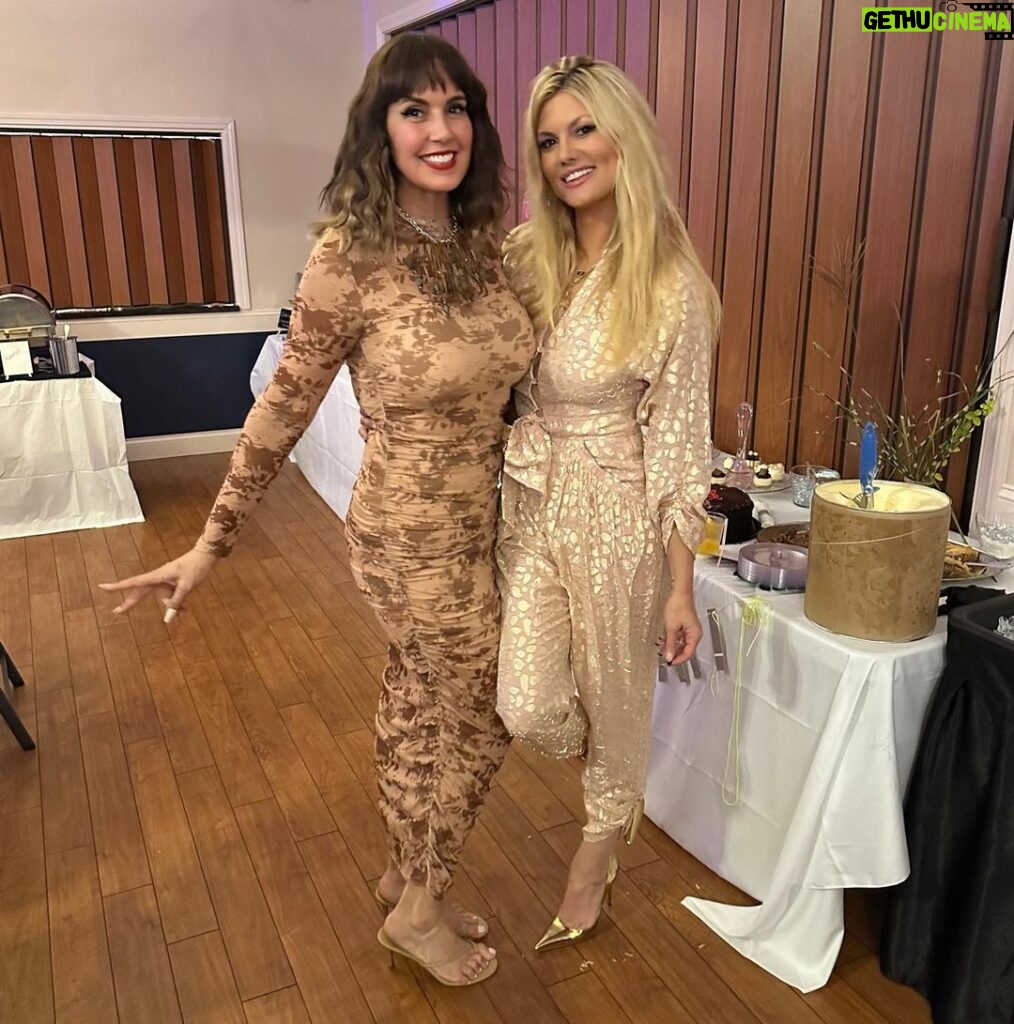 Courtney Hansen Instagram - My gorgeous best friend & Godmother of Holland threw the most amazing surprise party for her mom‘s birthday last night. I flew to Cleveland to join the festivities. Such a special celebration for an extraordinary woman who means so much to us. Video coming…🩷