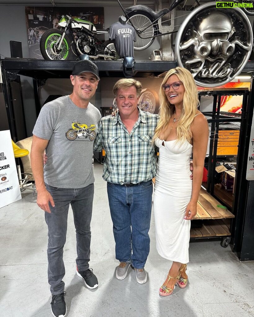Courtney Hansen Instagram - The original Overhaulin’ crew came out to support @fullermoto. What was your favorite episode? #Overhaulin #ForgedByFuller