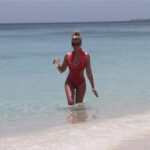 Courtney Hansen Instagram - Could have used this Caribbean dip today #fb 🩵