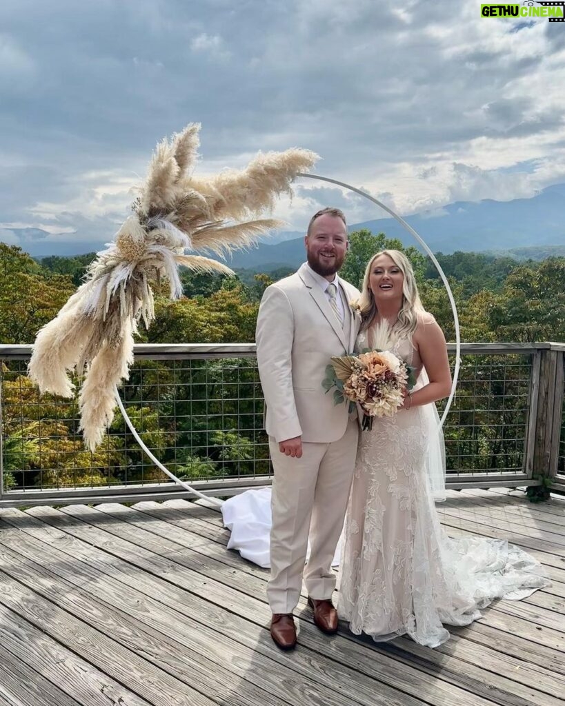 Courtney Hansen Instagram - RJ got married!!!! @roylred has worked with me for 6 years, & I cannot say enough positive things about him. RJ is as genuine, kind & hardworking as they come. And he keeps us laughing! It was so special to be in Tennessee this past weekend to witness him marry his gorgeous love of 10 years. 🤍 Thank you, Kirsti for agreeing to let us monopolize RJ’s schedule during the upcoming months as we shoot Season 2 of Ride Of Your Life!!! @motortrendtv 🥂