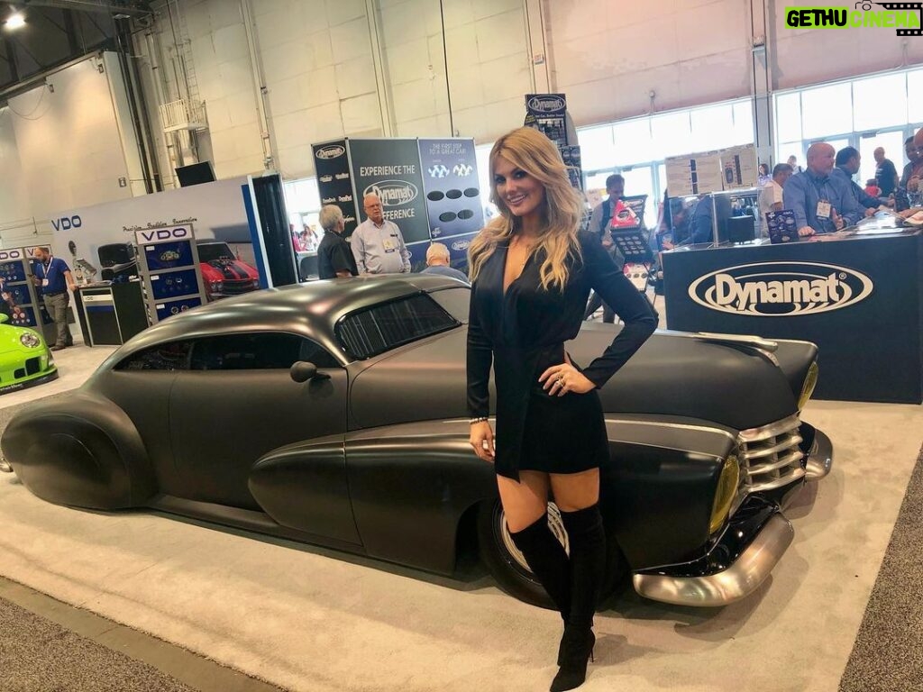 Courtney Hansen Instagram - En route to Vegas for @semashow!!! Looking forward to seeing many of you there!! #SEMA2023💥