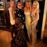 Courtney Hansen Instagram - Happy New Year!!! Wishing you peace, health, joy & everything beautiful in 2024… 🤍✨
