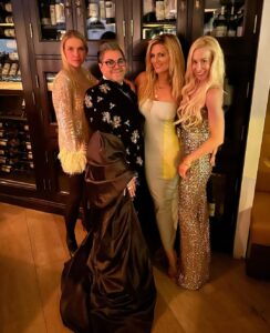 Courtney Hansen Instagram - Happy New Year!!! Wishing you peace, health, joy & everything beautiful in 2024… 🤍✨