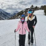 Courtney Hansen Instagram - Holland asked me, “what do you like better mom, driving or skiing?” 🤔🤍 #Aspen