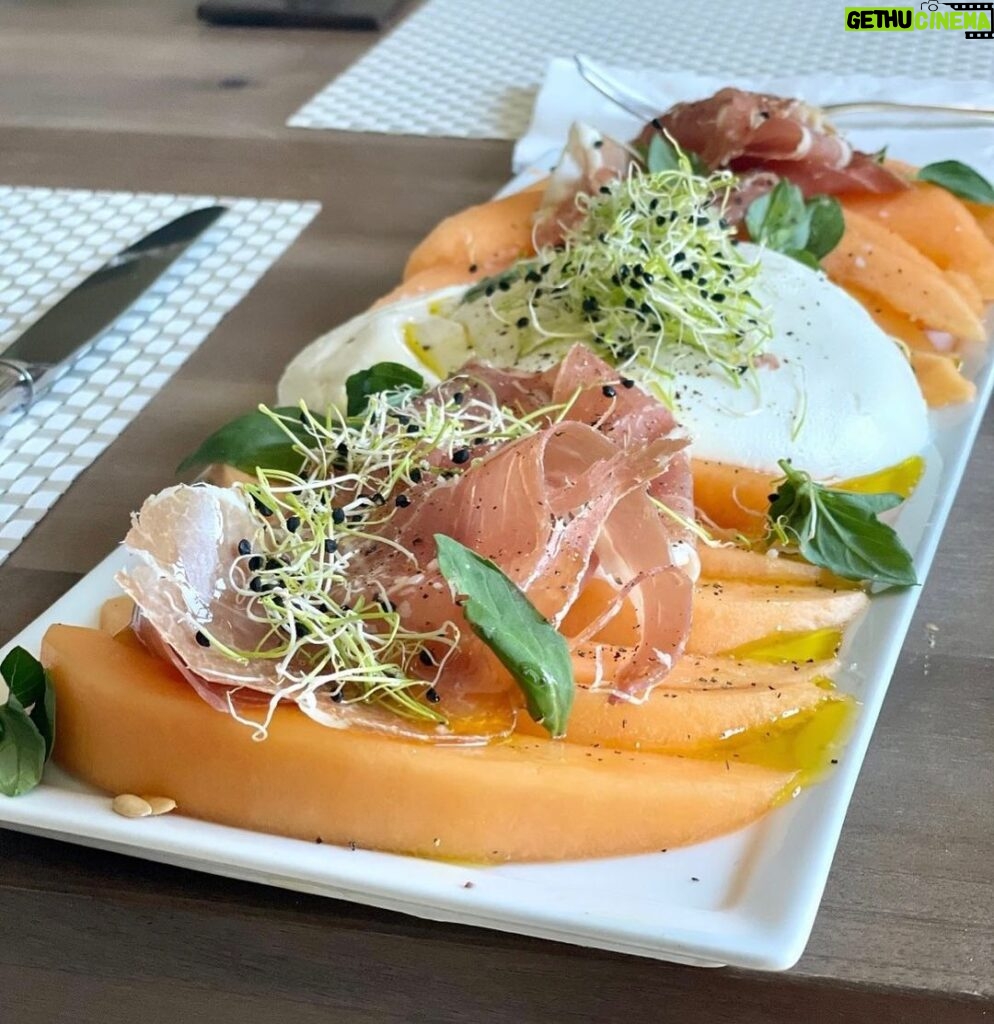 Cristina Ferrare Instagram - Last of the melons!!!! Tomorrow I’m turning my attention to Thanksgiving #!prosciutto #burrata #burratacheese #burrattagram