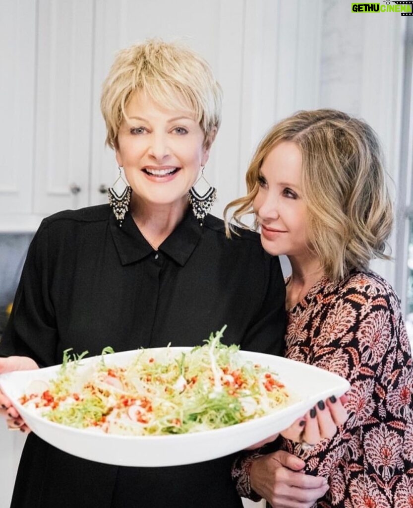 Cristina Ferrare Instagram - Please join me and my dear friend @lisabreckenridge tomorrow at 12pm PST as we head into the kitchen to make some of my latest recipes! Which I can not wait to share, after the live I will be sharing the full recipe over on my Facebook page, I will link it in my stories tomorrow but FOR NOW! Please join us tomorrow at noon for a delicious time! Just click Lisa’s picture in profile when it says live tomorrow at NOON! See you there! Los Angeles, California