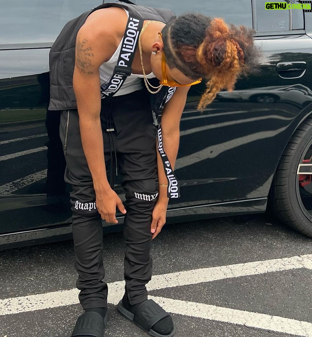 Curlyhead Monty Instagram - It’s Only One Me 💯 I’m Cut Different 🫶🏽 Pants @guapiofficial