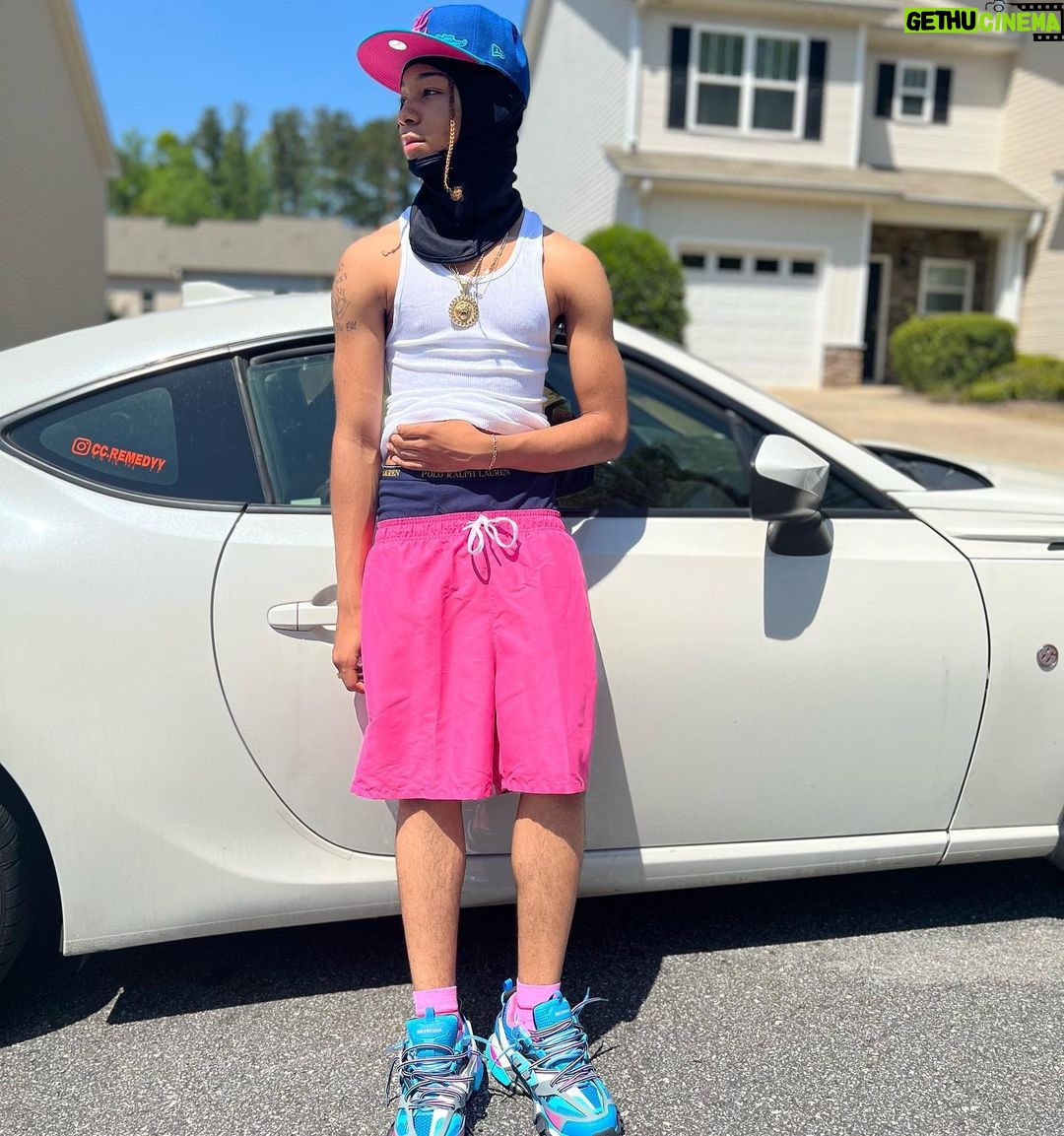 Curlyhead Monty Instagram - My Personal Business Isn’t On Social media 💯My Personality Is 💯‼️ ( Calm Day Stay Tuned 😁🤫