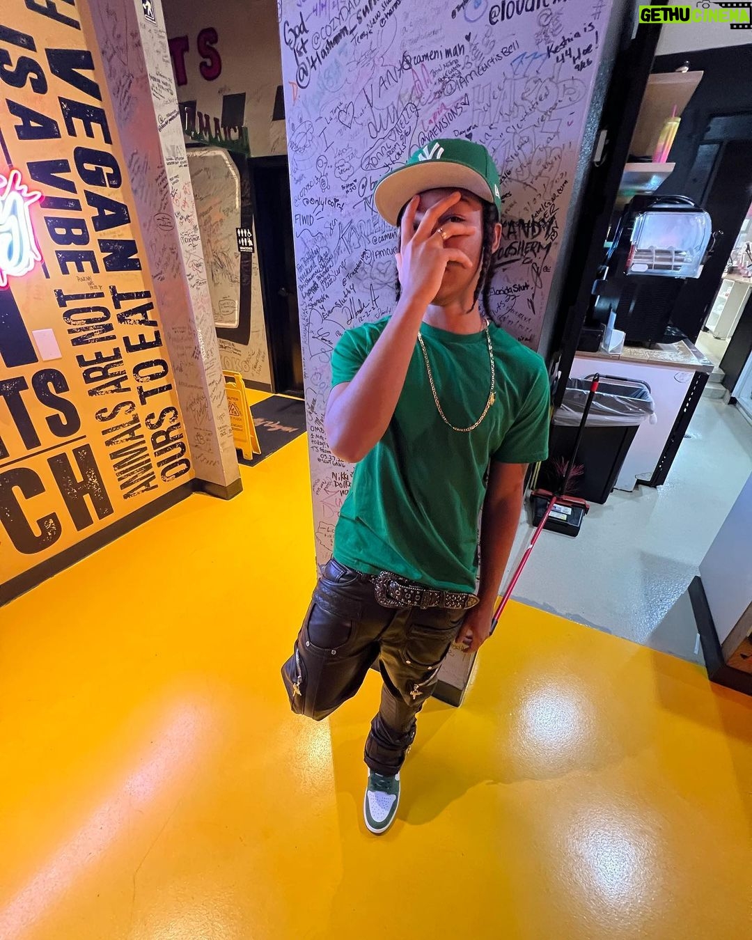 Curlyhead Monty Instagram - Been through so much shii, den suffered through so much pain, but when it comes to loyalty I remain the same 🥀🌥️ !! Pants @guapi